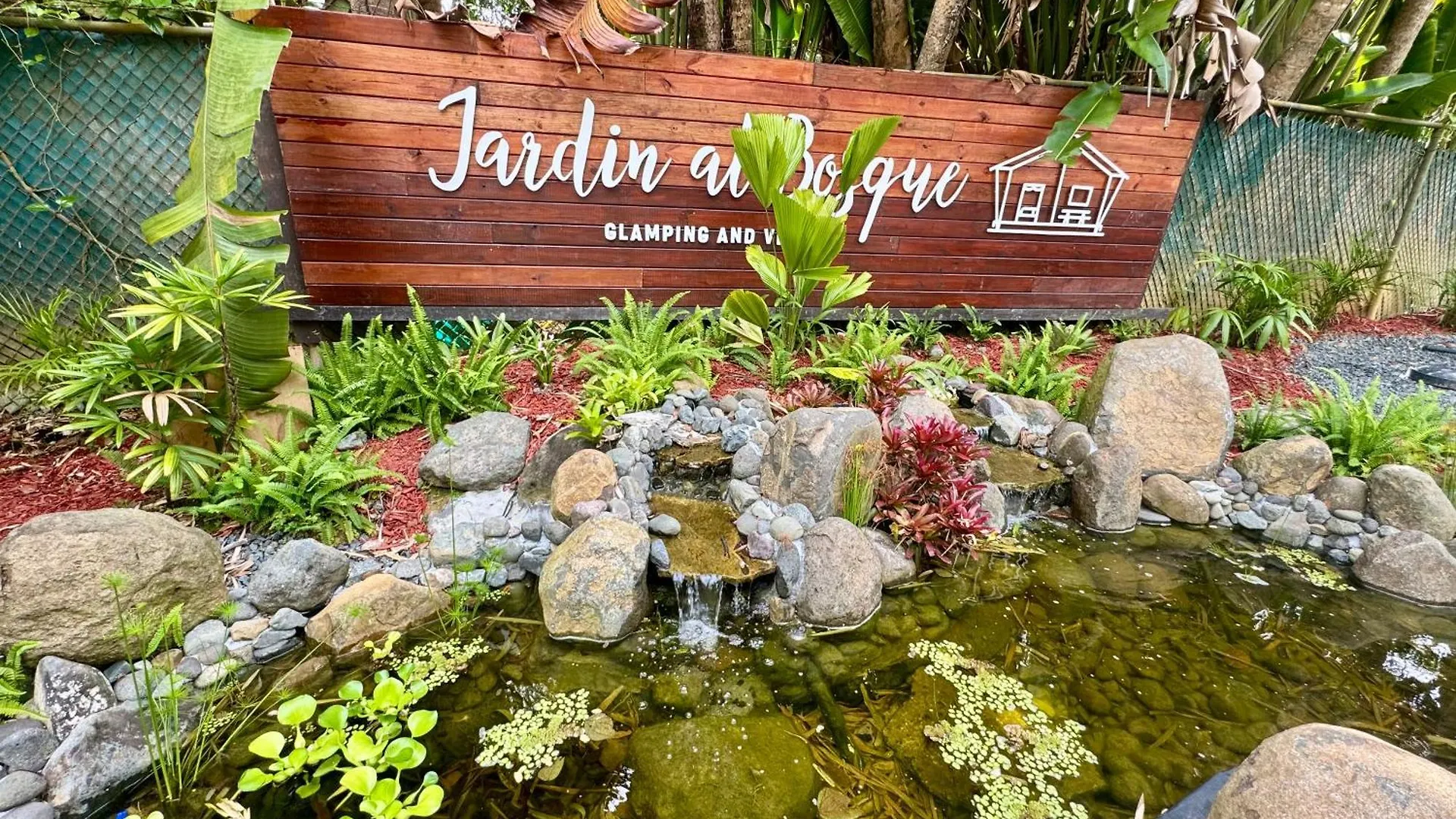 Luxury tent Jardin Al Bosque-Glamping Hotel San Juan